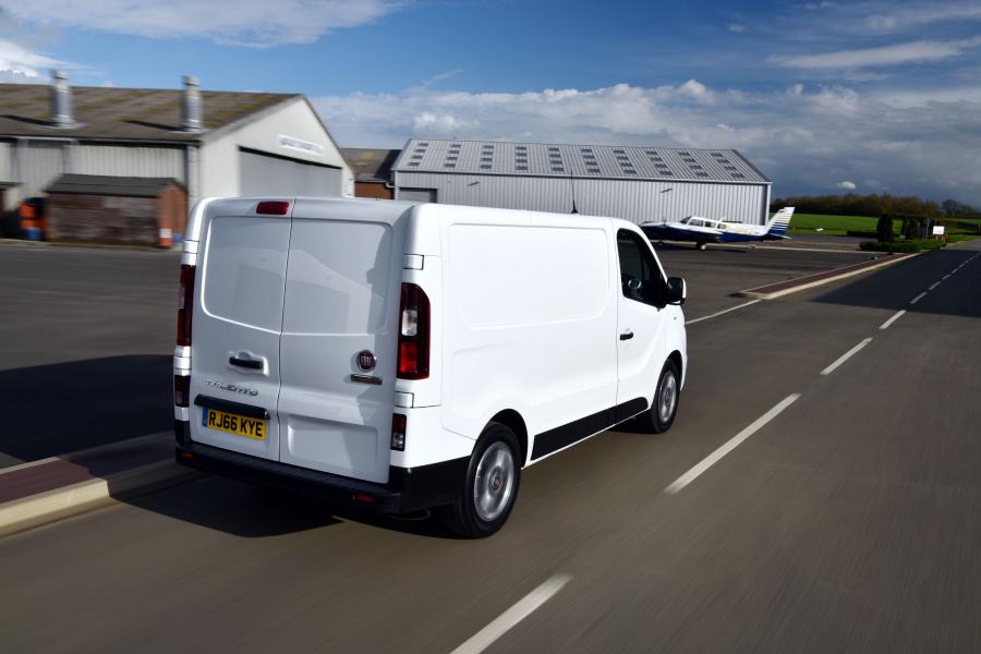  Fiat Talento Van 2016 года  (UK) (фото 20 из 24)